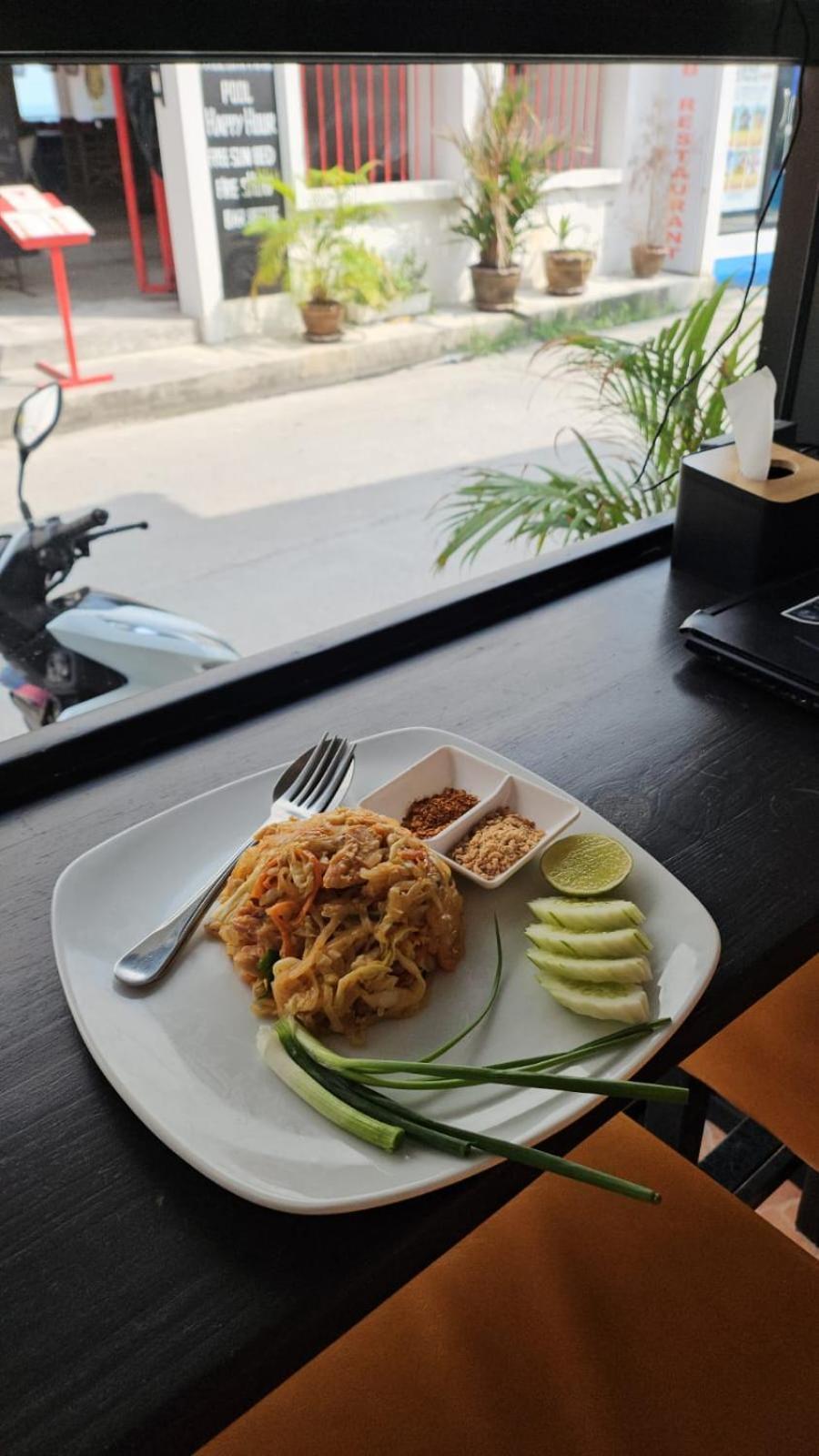 Chill Hub Hotel 2*