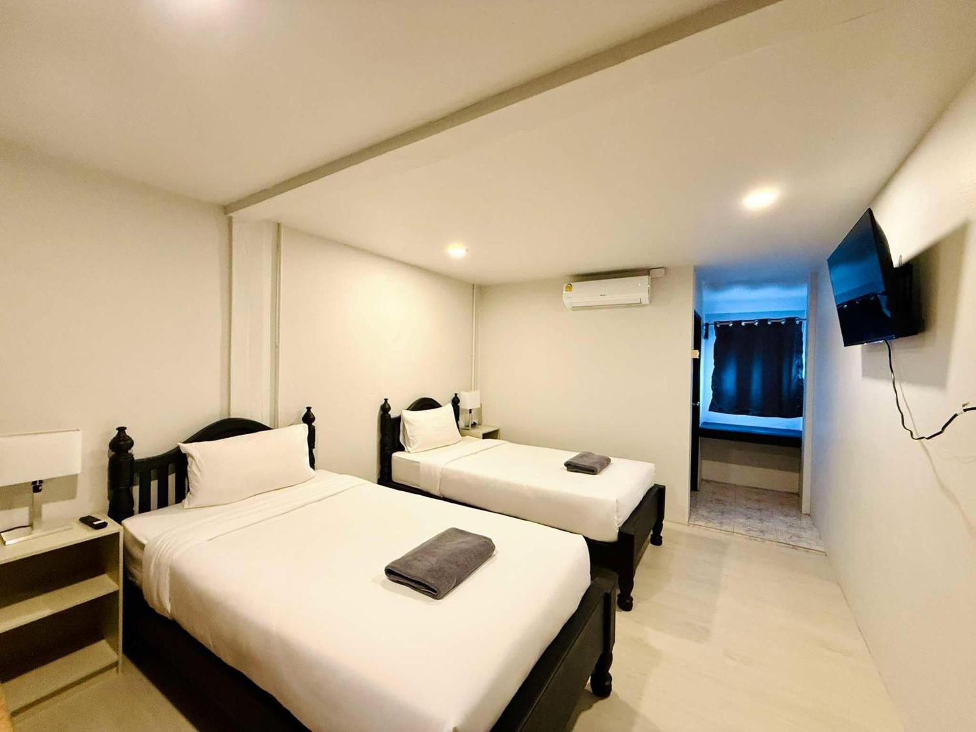 Hotel Chill Hub 2*